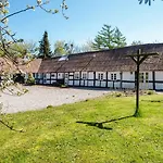 7 Person In Grenaa * Gjerrild