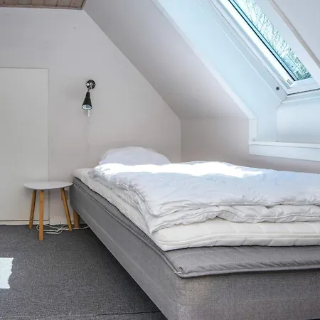 7 Person In Grenaa